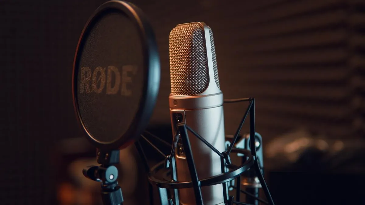 Why Brands Are Combining Radio and Podcast Advertising